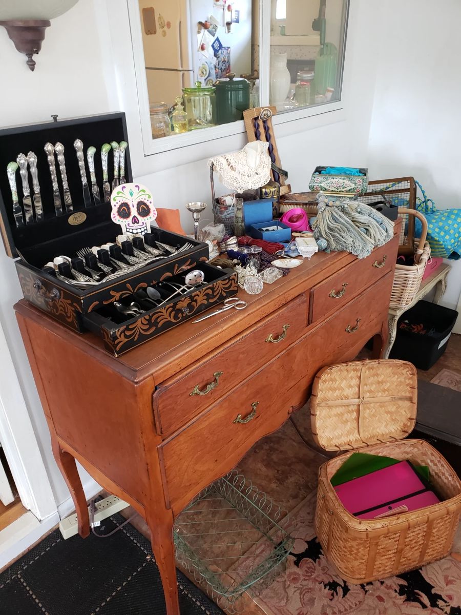 CHATTY KATHY ESTATE SALES HOLIDAY CITY SILVERTON... starts on 11/4/2023