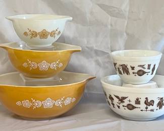 Pyrex Bowls