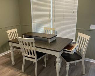 Steve Silver Joanna 5 Pc Dining Set