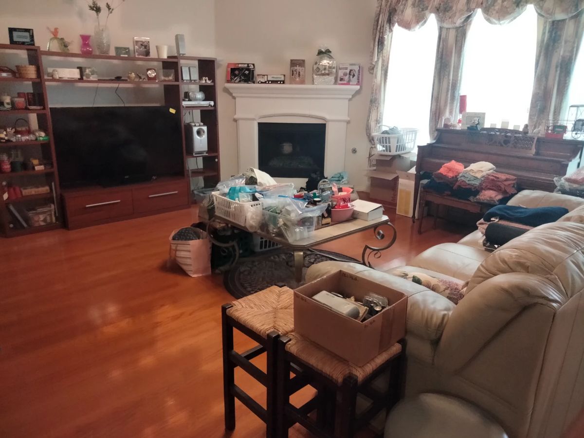 Mansfield Estate Sale, 1st day FRIDAY SALE... starts on 11/10/2023