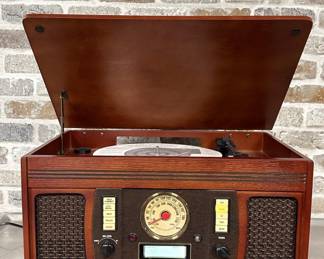 Retro Style Stereo w/ Turntable, FM Radio, & CD
