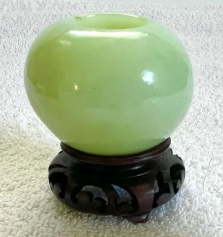 Jade bowl