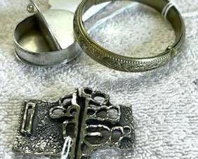 Pillbox, bracelet, buckle