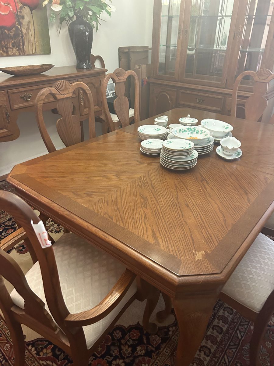 J&J estate sales in New Port Richey, FL starts on 11/2/2023