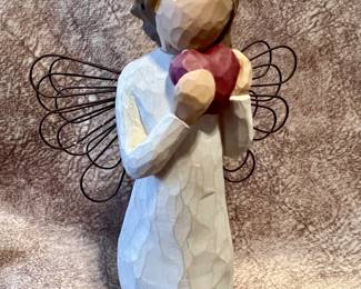 Willow Tree "Angel of the Heart" figurine