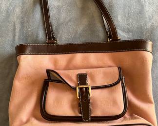 Dooney & Bourke leather handbag with change purse and pouch (to be authenticated)