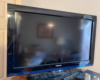 Toshiba 32" TV