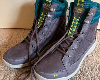 Ryka lace up sneakers (size 10)