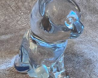 Crystal cat figurine