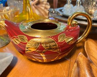 Arthur Wood Aladdin Red/Gold Teapot