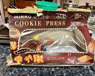 Mirro Dial-A-Cookie Cookie Press