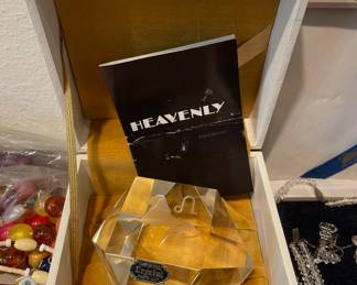 Leo Hand Cut Crystal Paper Weight