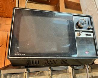 Hitachi Solid State Portable Transistor TV Set - IU-53