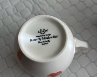 Service for 4 Lenox Butterfly Meadow Red Dinnerware Set