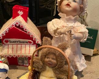 Picture Perfect Babies - 1990's Yolando Bello Porcelain Doll - Emily, Anne Geddes Happy Baby Squirrel Doll in Basket