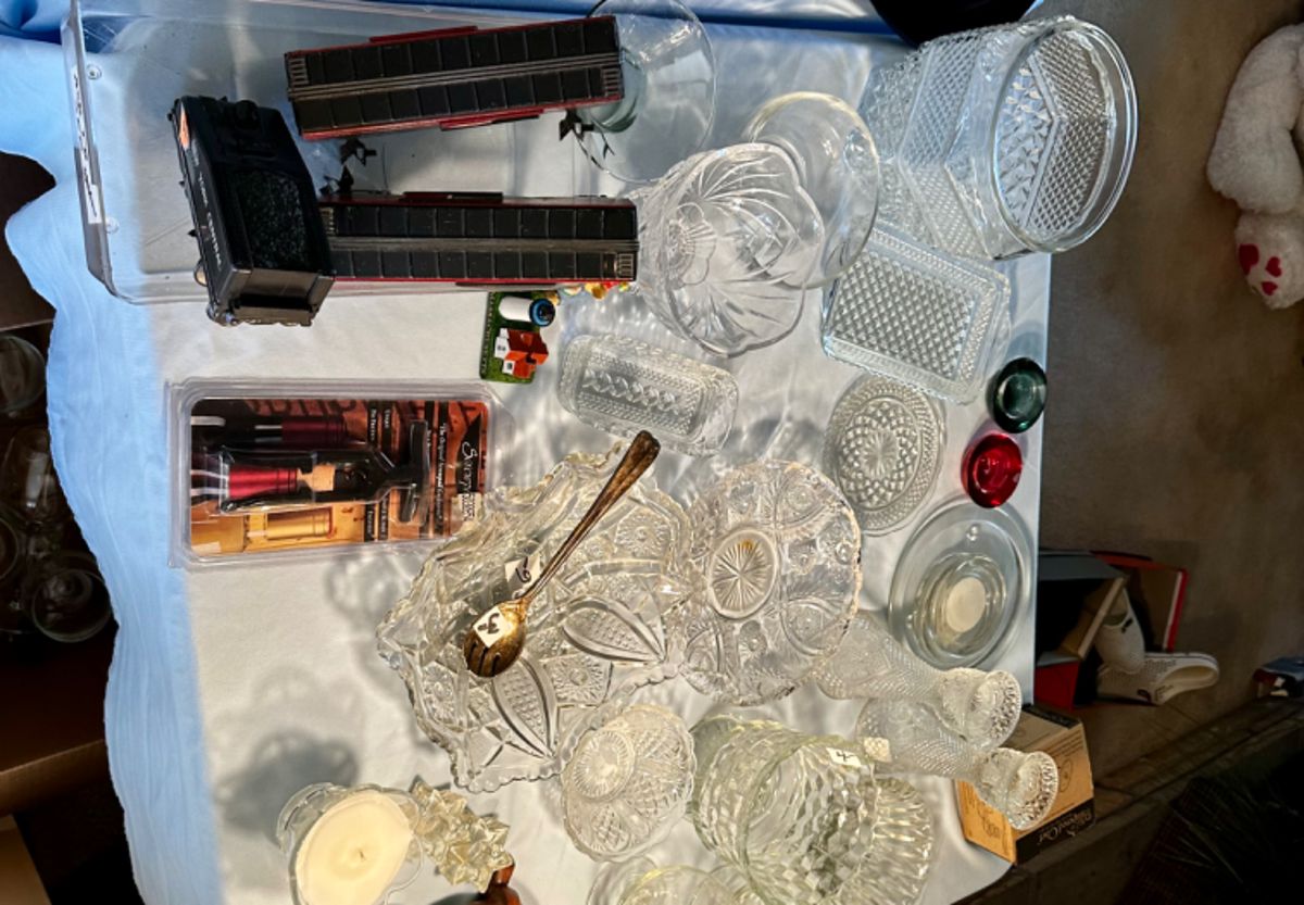 J / R Estate Sales in Saint Louis, MO starts on 11/4/2023