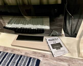 Muskoka Black Curved Fireplace