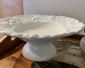 Brunelli White Ceramic Bowl with Pedestal - Fruit Pattern