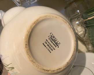 Corelle Coordinates "Shadow Iris " Teapot 