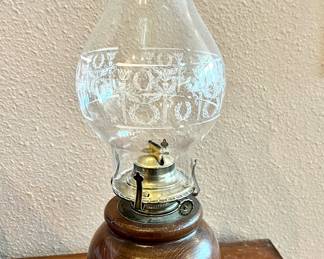 Wooden Oil Lamp with Etched Glass Laurel Design