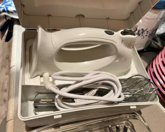 Hamilton Beach Hand Mixer with Case