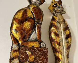 Wooden  Pier 1 Cat with Fish with Bronze/Gold Finish, Mid Century Art Wood Carved Tall Sitting Cat with Bronze/Gold Finish