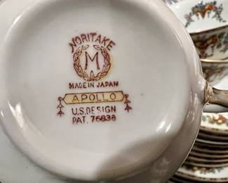 Noritake China "Apollo" Dinnerware SetNoritake China "Apollo" Dinnerware Set