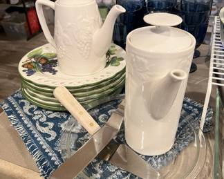 Sango "Garland" Coffee/Tea Pot - 8837