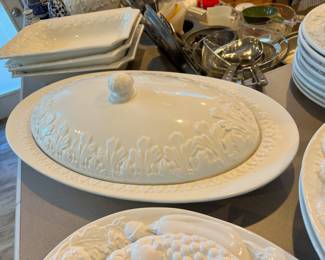 Nature Tabletops Unlimited Dinnerware Set