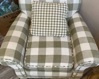 Green/White Plaid Upholstered Arm Chair
