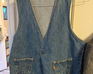 Levi's Denim Vest - Size Medium