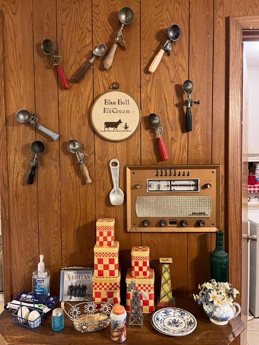 SHARPSTOWN ESTATE SALE in Houston, TX starts on 11/3/2023