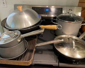 Atlas Wok, Assortment of Pans