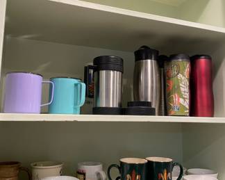 Pair of Hornsea Pottery Dark Green Mugs with Golden Fleur-De-Lis Plant Motif, Assortment of Coffee Mugs & Tumblers