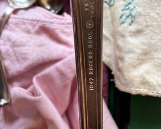 1847 Rogers Bro Triple Plate Silverware