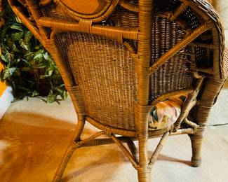 $60
Wicker chair 28Wx3'Tx20D
