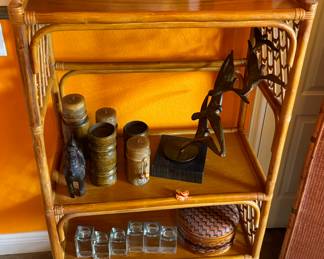 $90
Bamboo shelve 29Wx15Dx60H