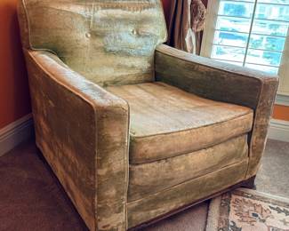 $100
Green chartreuse chair 32x33Dx30W