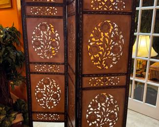 $195
Screen Indian 4 panels wood carved 80x72H