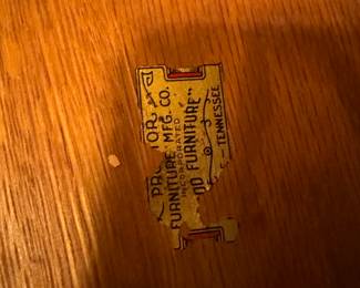 $350
1940's American chest 40Wx18Dx66H