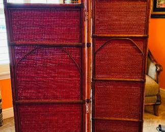 $100 each
set of 2 Bamboo screen 3 panels 72Hx51W