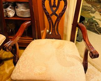 $495
Universal Furniture NC Round table 54Dx30H with Chippendale style 2 arms + 4 chairs