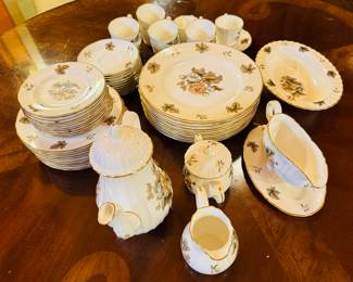 $375
Royal Worcester Dorchester pattern service for 10 11 dinner plates, 12 salad or dessert plates, 12B&B 10 cups & 12 saucers, 1 coffee pot, C&S, gravy bowl with underplate, 1 veggie. 62 pieces