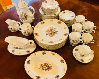 $375
Royal Worcester Dorchester pattern service for 10 11 dinner plates, 12 salad or dessert plates, 12B&B 10 cups & 12 saucers, 1 coffee pot, C&S, gravy bowl with underplate, 1 veggie. 62 pieces