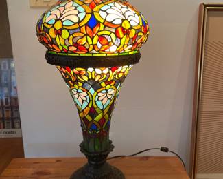 Bulb Top Stained glass table top lamp rainbow of colors