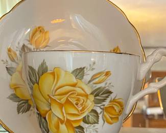 Royal Windsor Yellow Rose Teacup and Saucer
