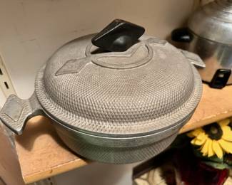 1930 Diamond Craft Cast Aluminum Pot