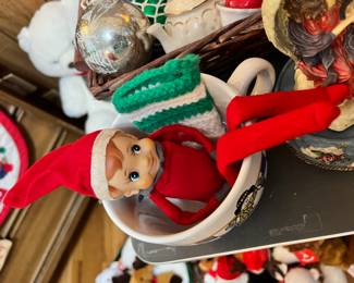 Retro Felt Christmas Elf Knee Hugge/ Shelf Sitter 
