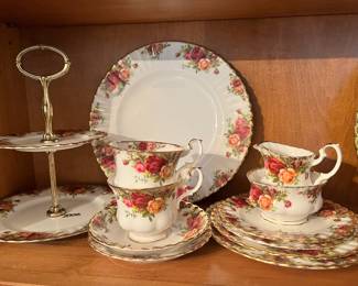 Royal Albert Old Country Roses China Set