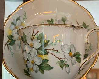 Royal Albert White Dogwood Tea Cup and Saucer